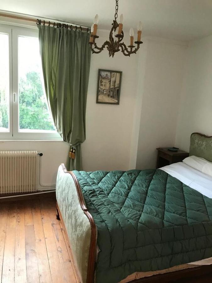 Riverside House * Fressin
